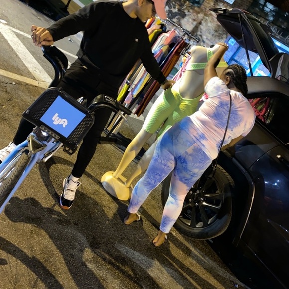 Stylish Sky Tie-Die 2pc w Mask Set - Picture 5 of 5